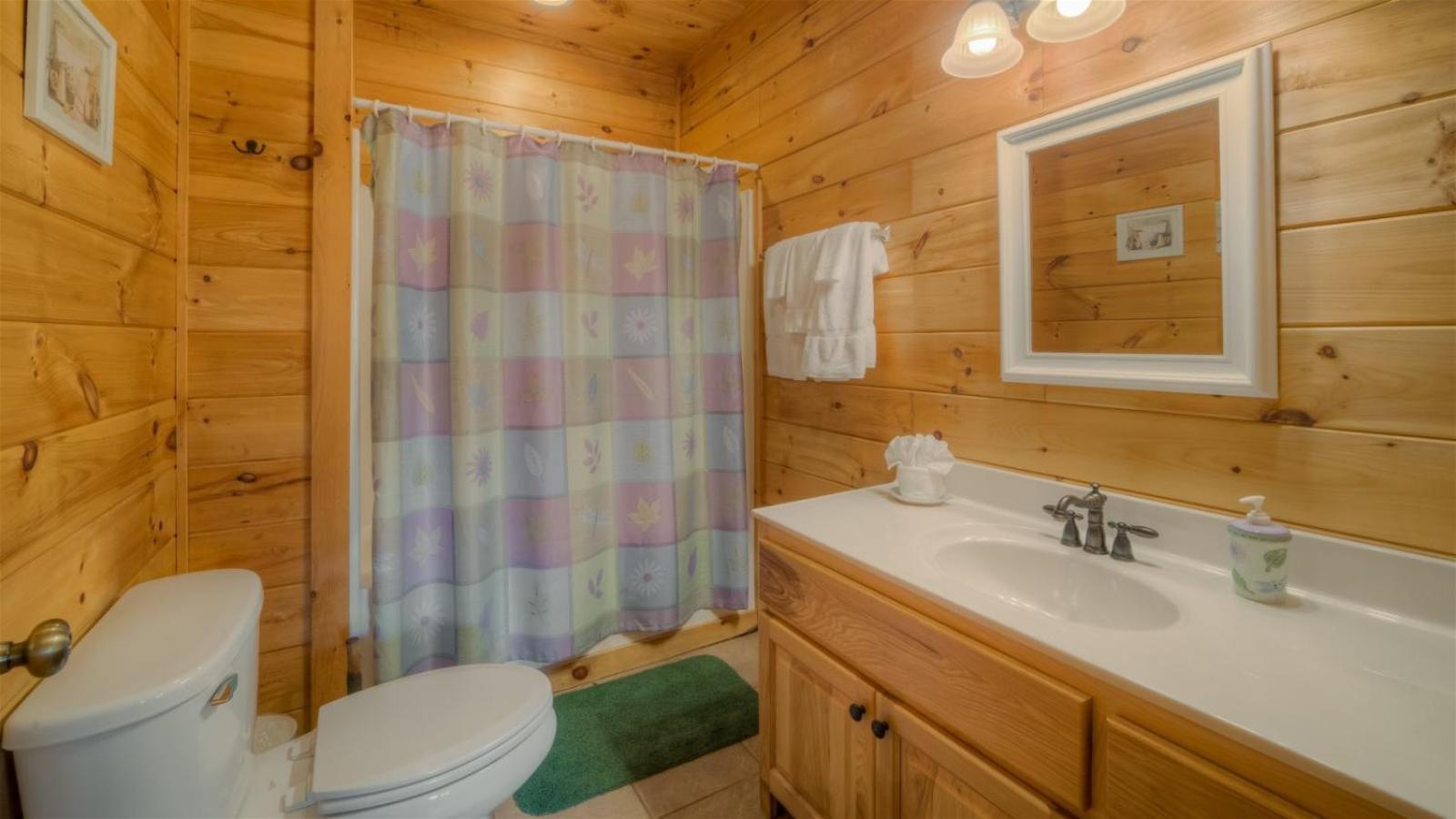 Pinecrest Lodge - Views In Aska Adventure Area ブルーリッジ山脈 エクステリア 写真